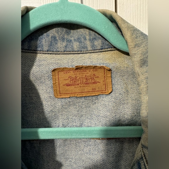 Vintage Levi’s Jean jacket - Picture 2 of 8